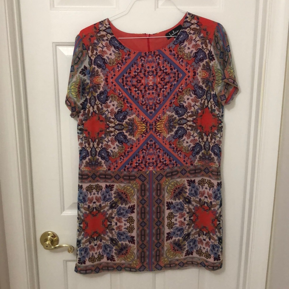 Lulus: Flowery shift dress size Large
